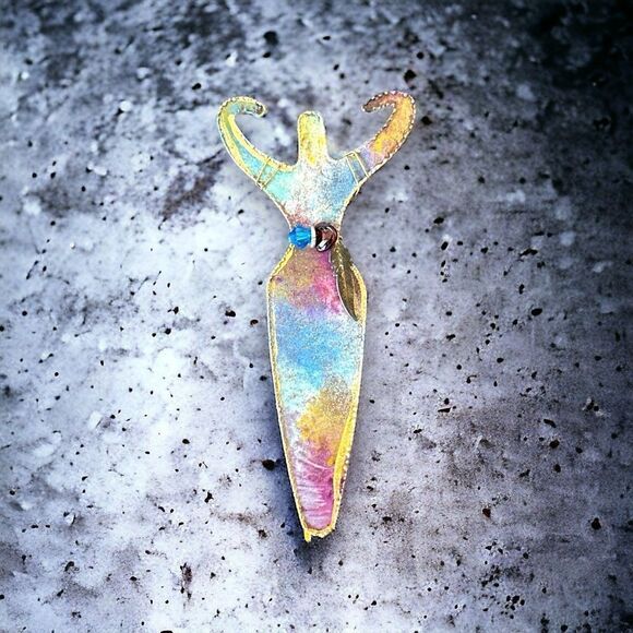 Vintage Gina’s Designs Napa new old stock Raku color Godess Pin iridescent - Picture 2 of 5